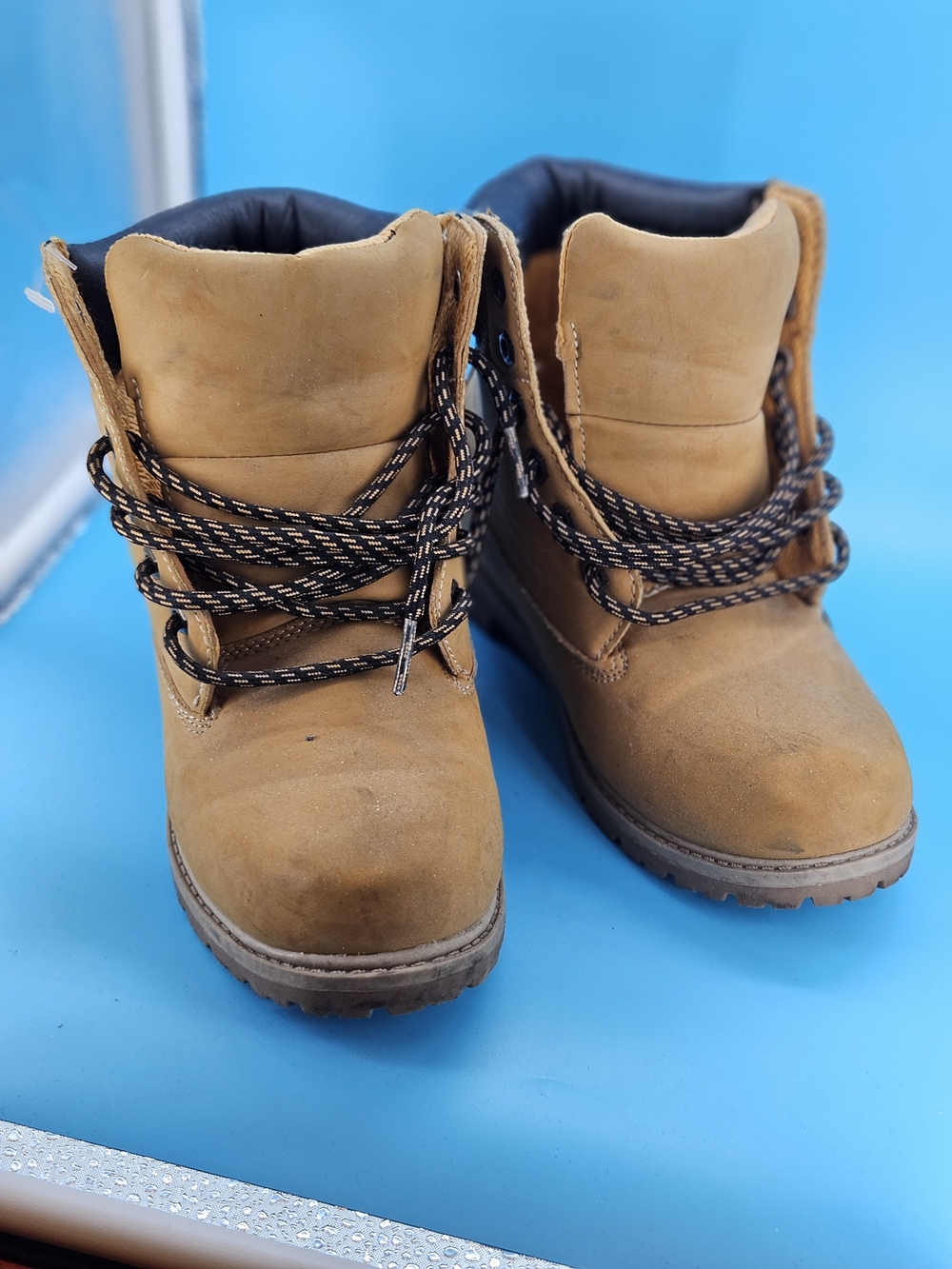 Unisex Tucker Kids Tan Lace-Up Hiking Boots Size 6